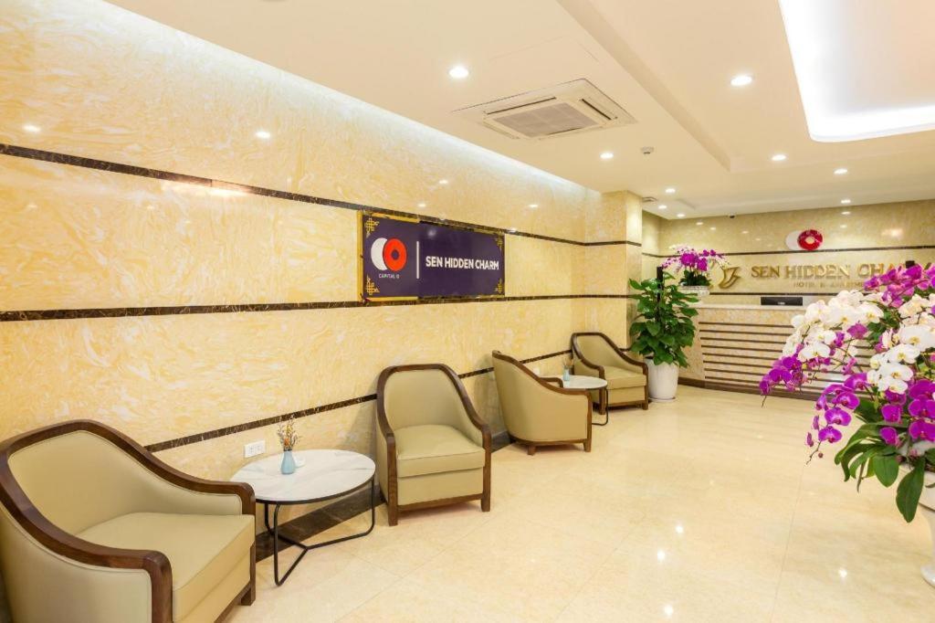 Hotel Sen Hidden Charm Hanoi